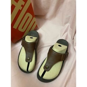 FitFlop Men’s Surfer Brown Toe-Posts